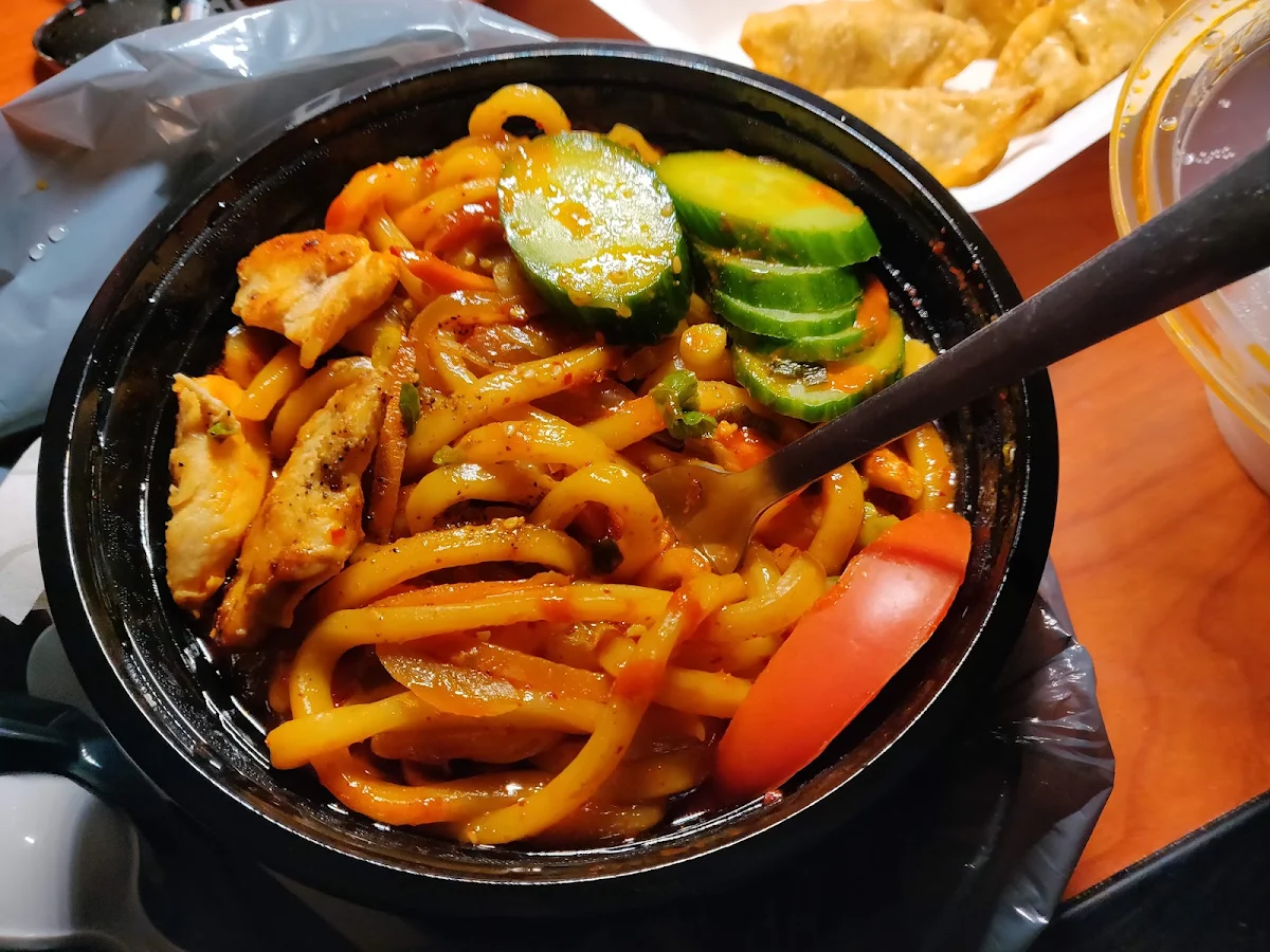 yaki noodle 야끼우동, Miga Waterloo Japanese and Korean Restaurant