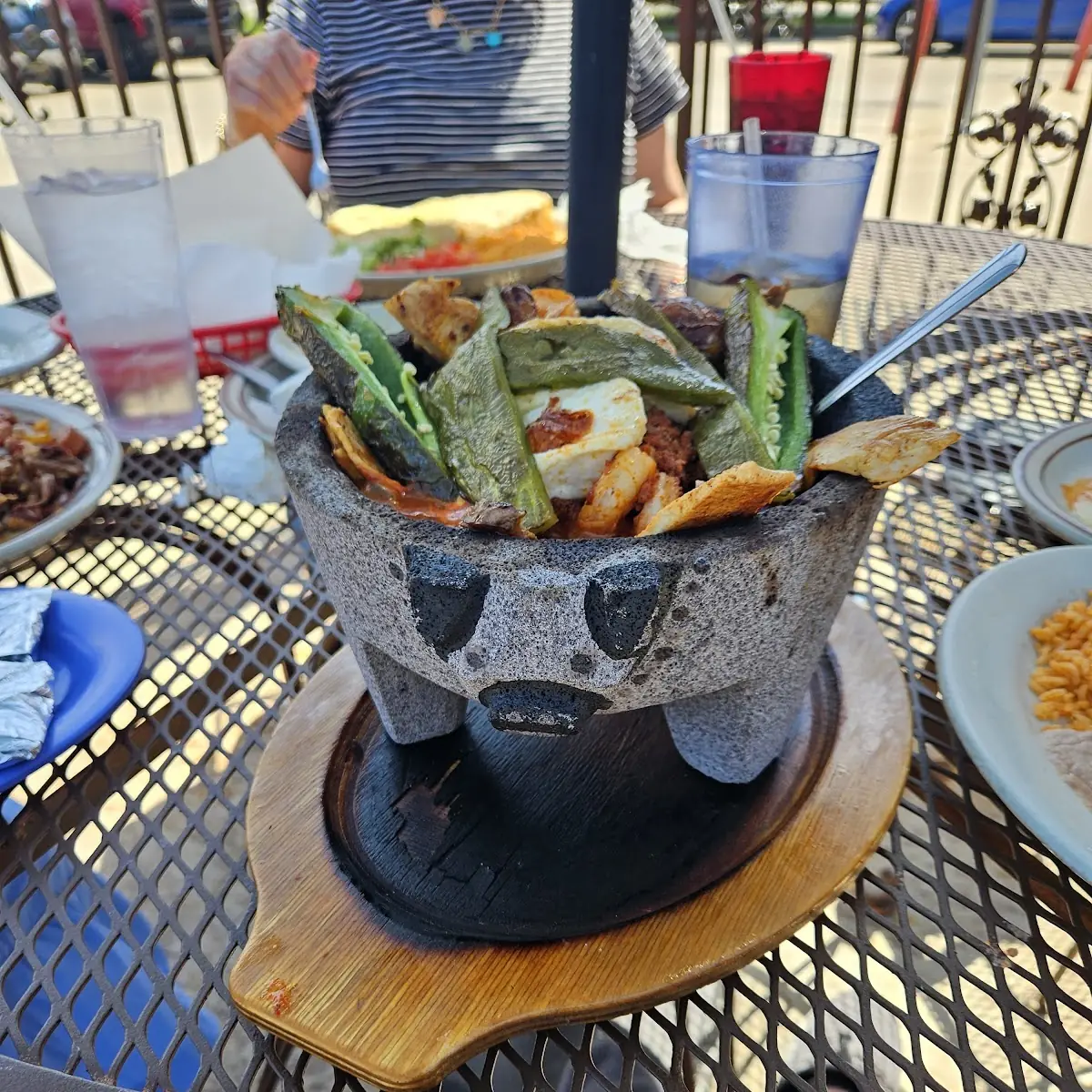 El Molcajete Rodeo