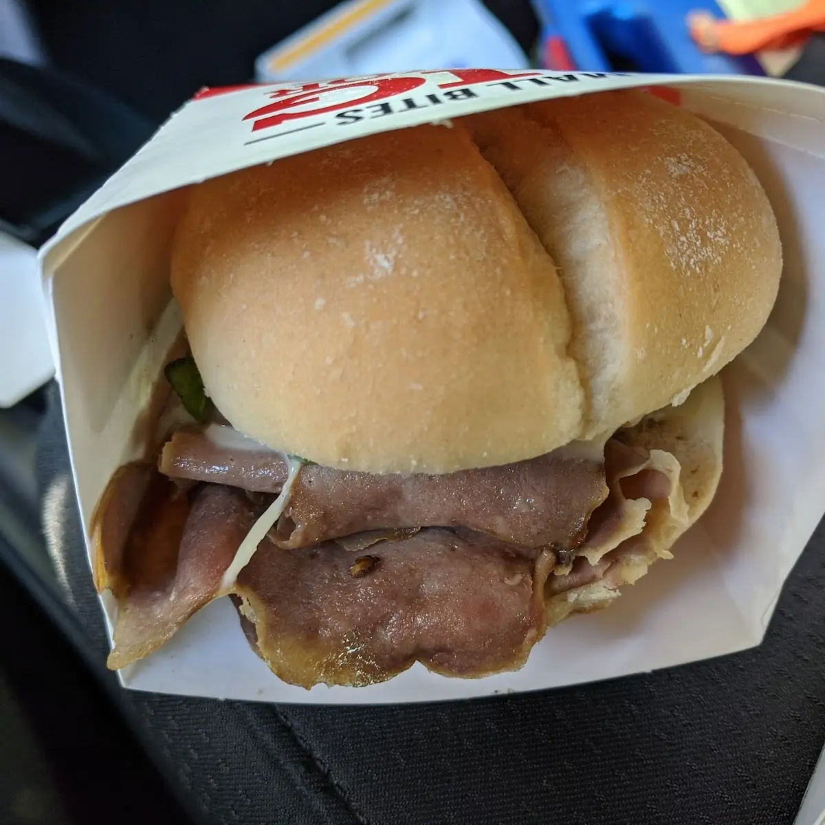 Jalapeno Roast Beef Slider