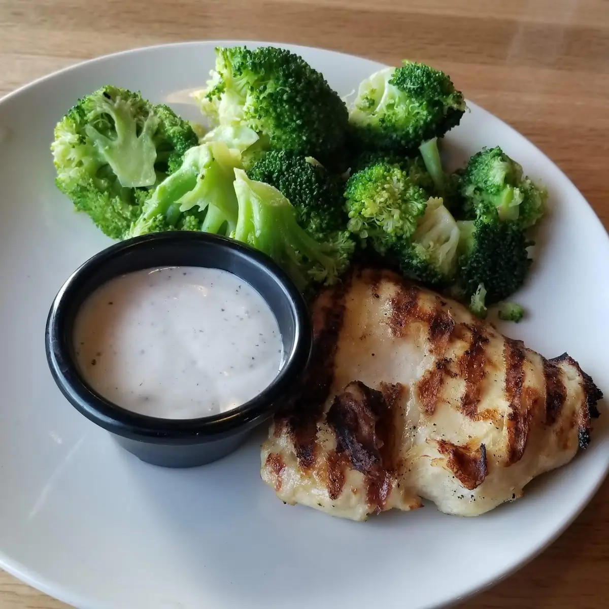 Grilled Chicken & Broccoli