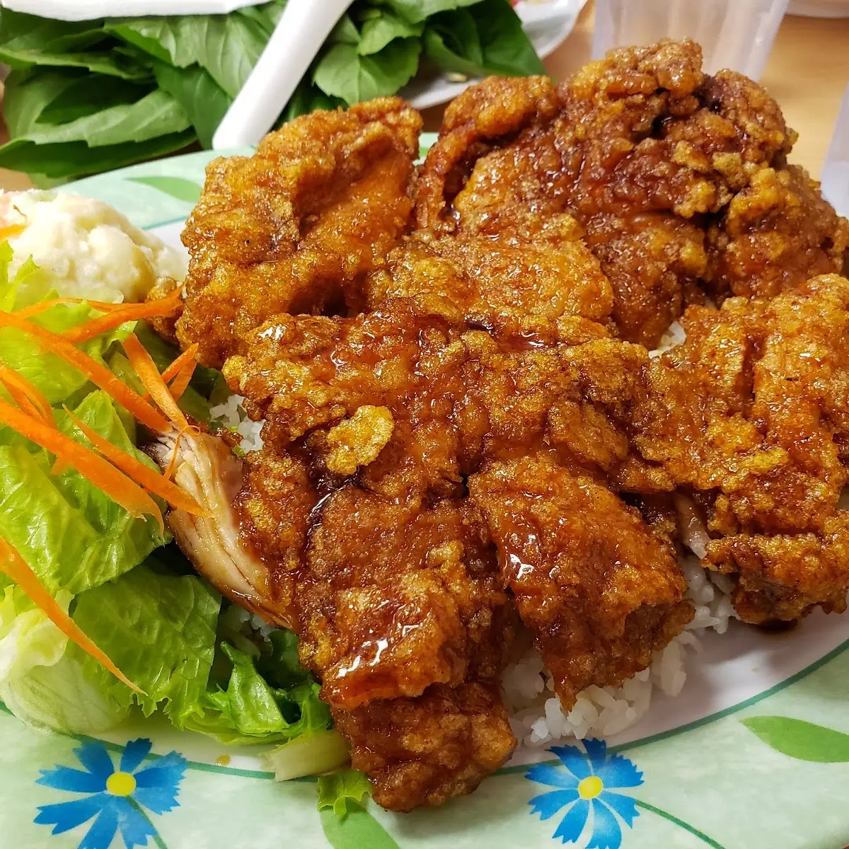 Garlic Chicken with Eggs