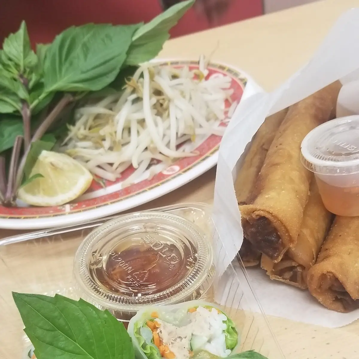 Spring Rolls on Rice Noodle