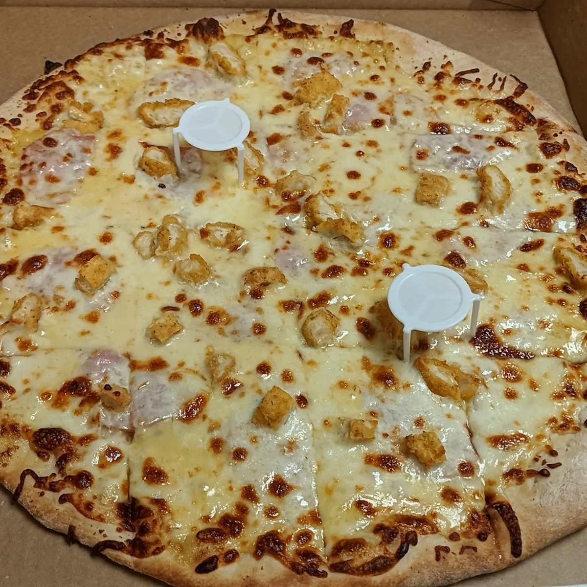 Cordon Chicken Pizza
