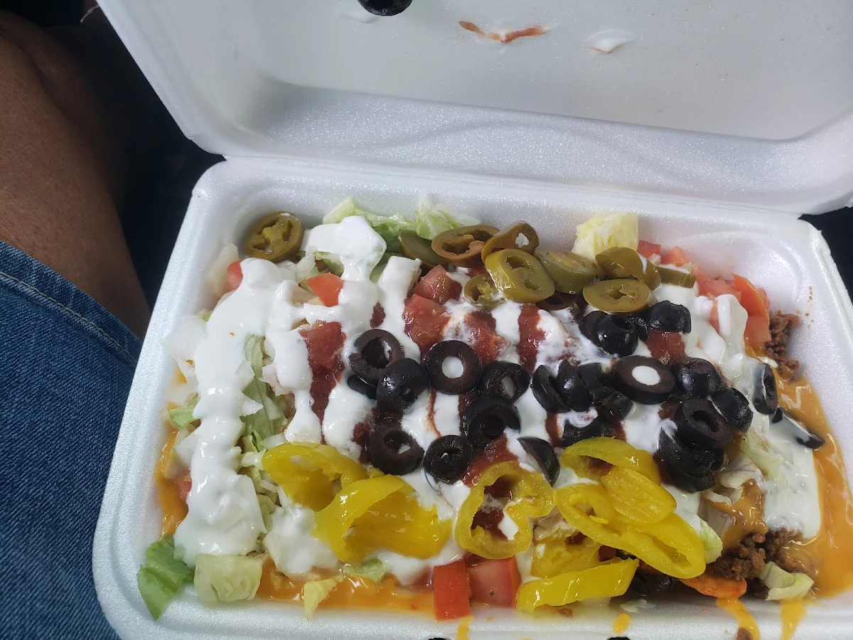Large Nachos Supreme