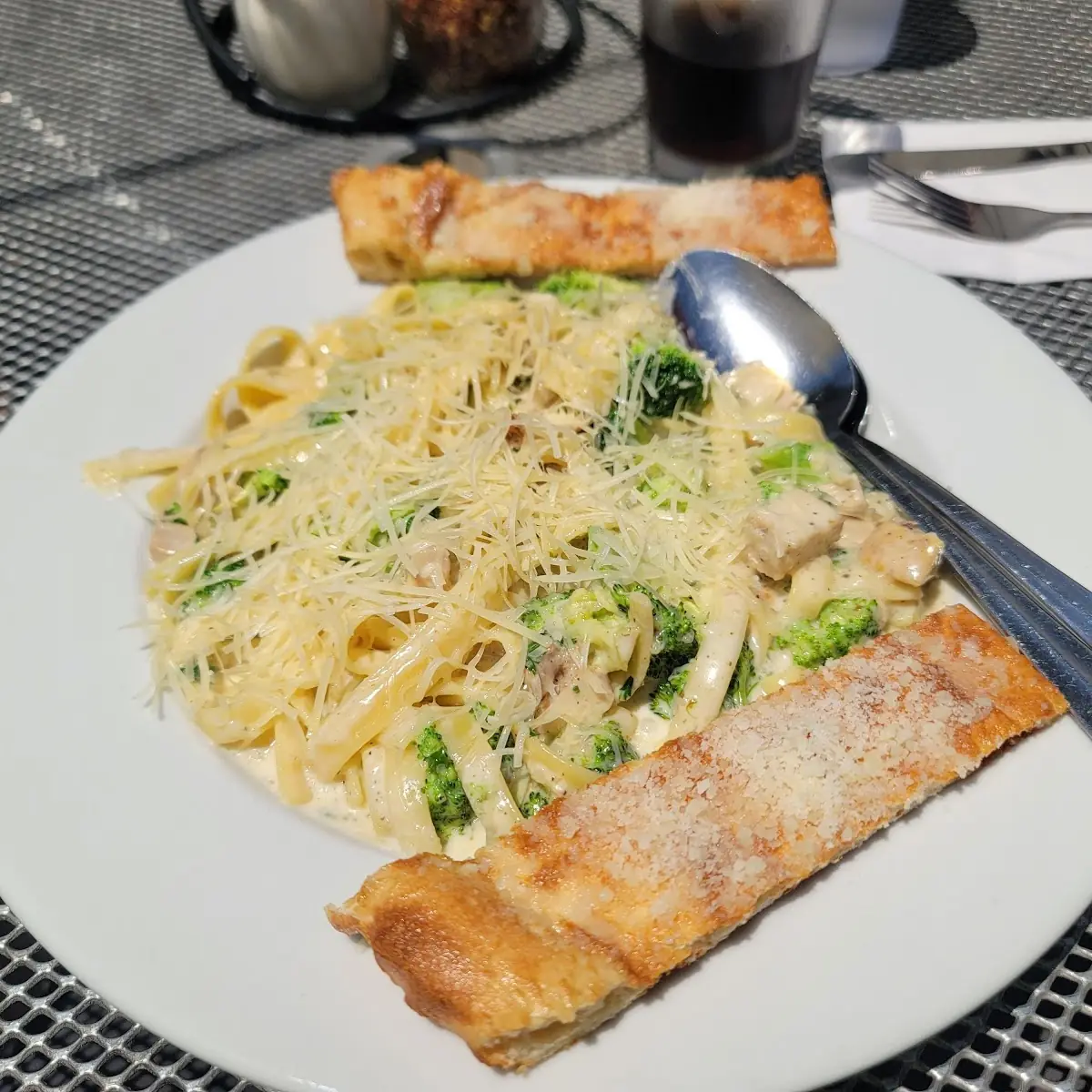 Fettuccine Alfredo with Chicken