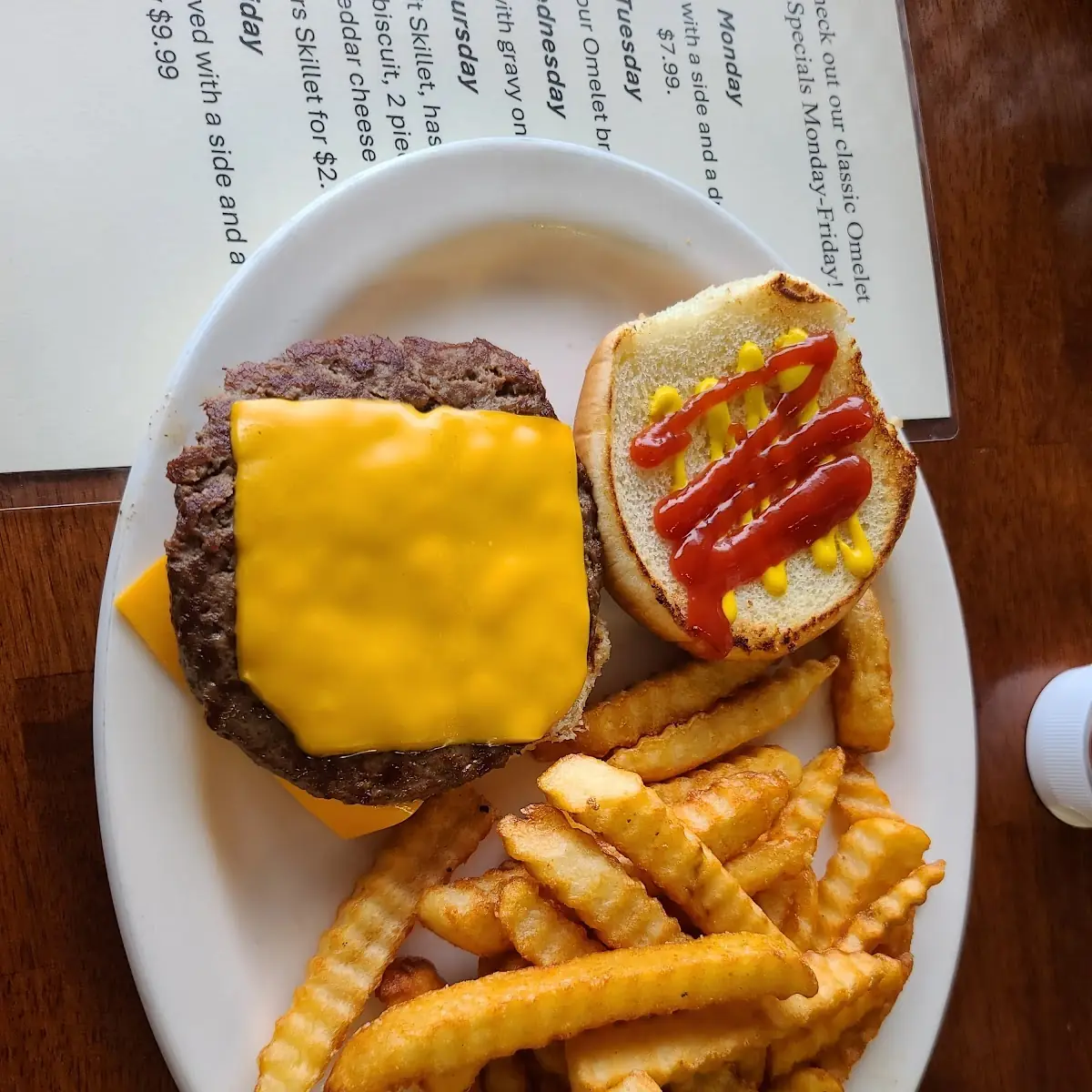 Kids Grilled Cheese w Fries