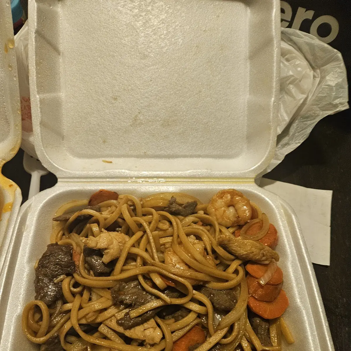 Wall Lo Mein