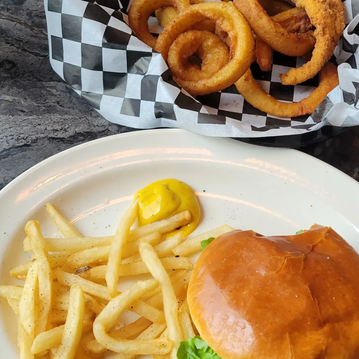 Hamburger Fries Catfish Plate