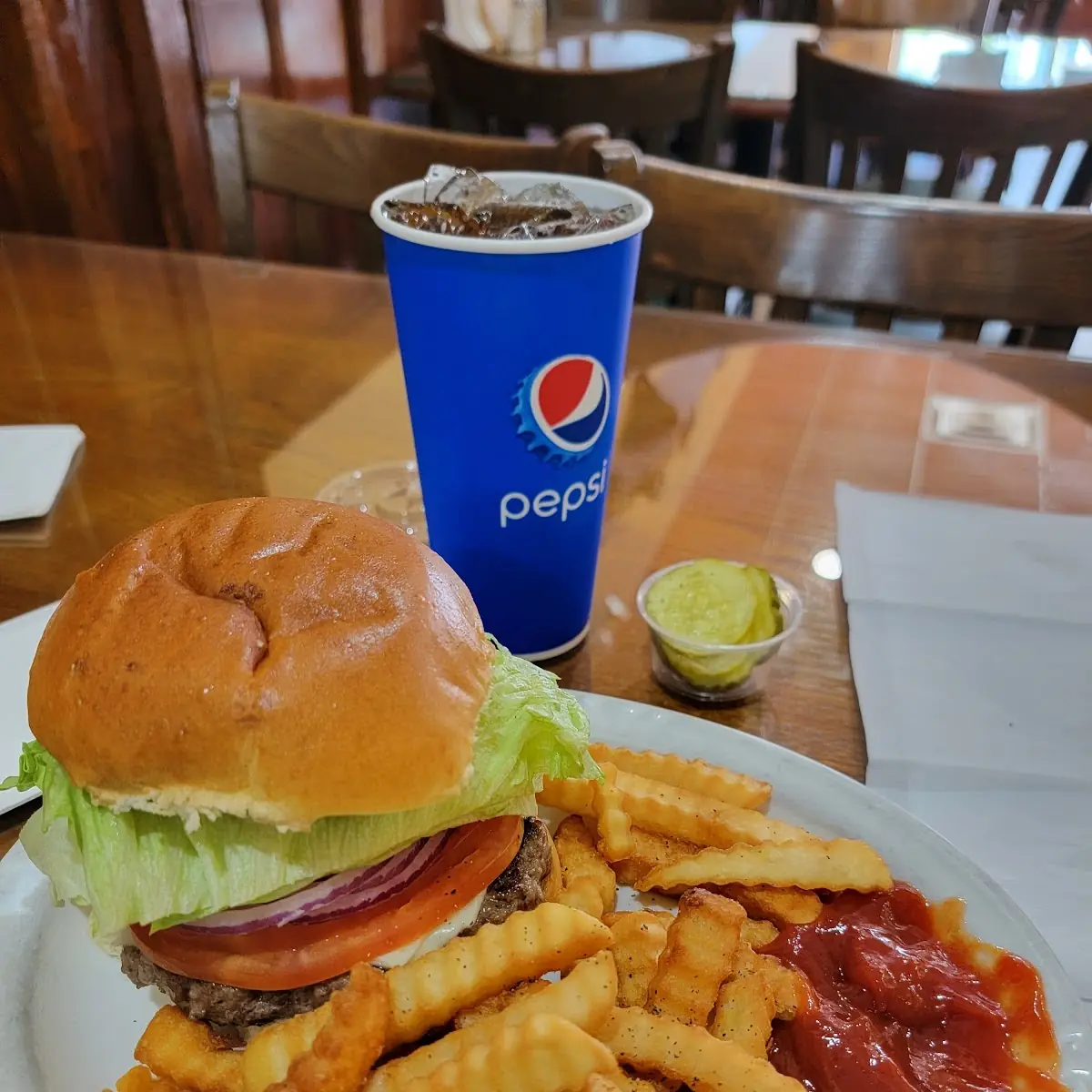 Cheeseburger Deluxe with Crispy Fries