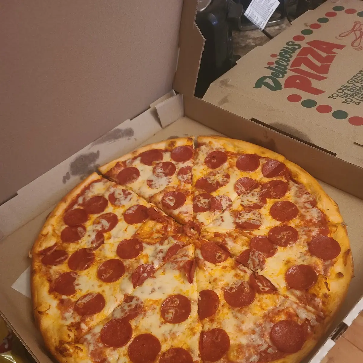 XLarge Pepperoni Pizza