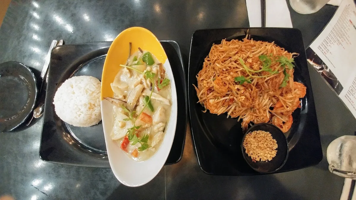 Combo Pad Thai Pad Thai Tom Bo GA
