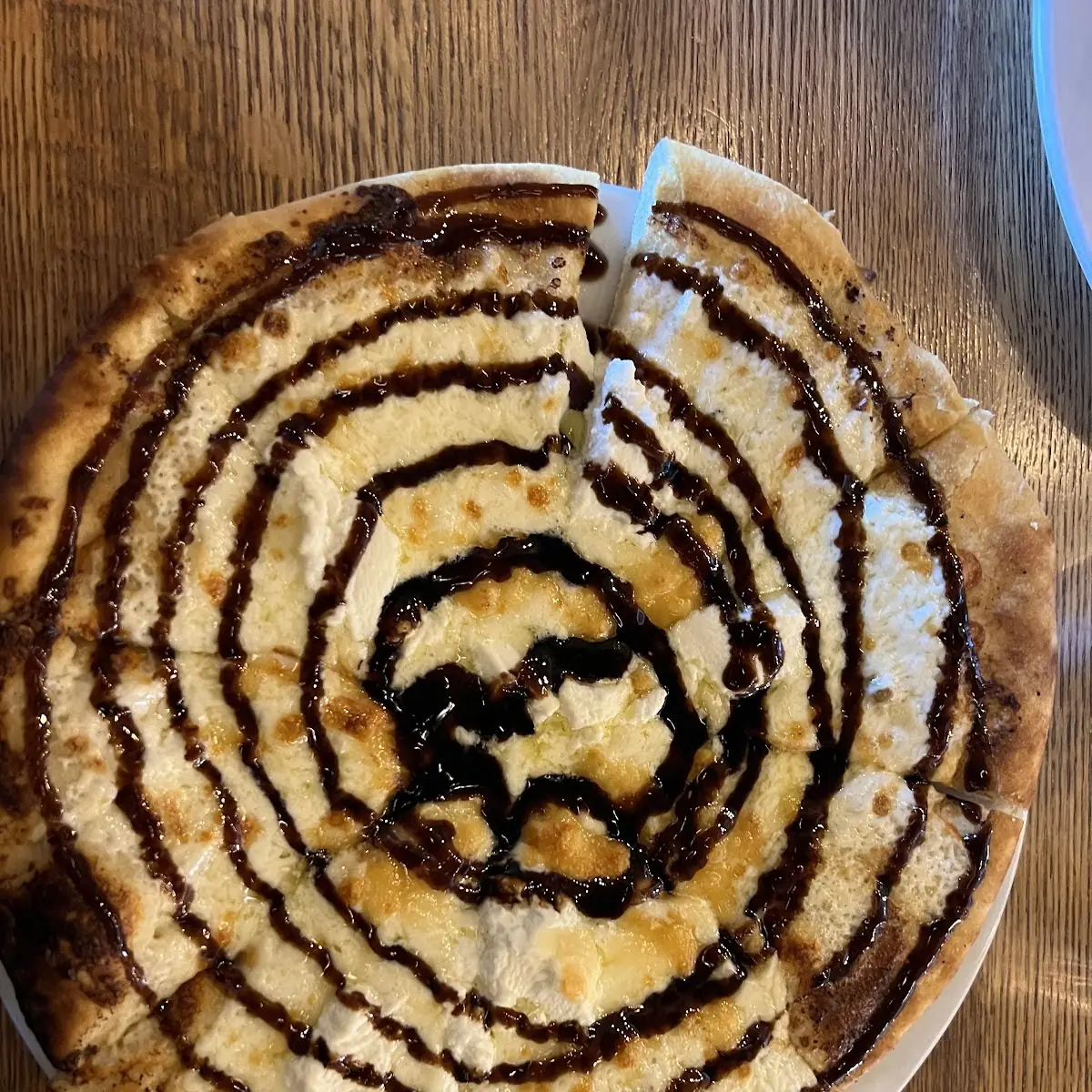 Fuego Blanco Pizza