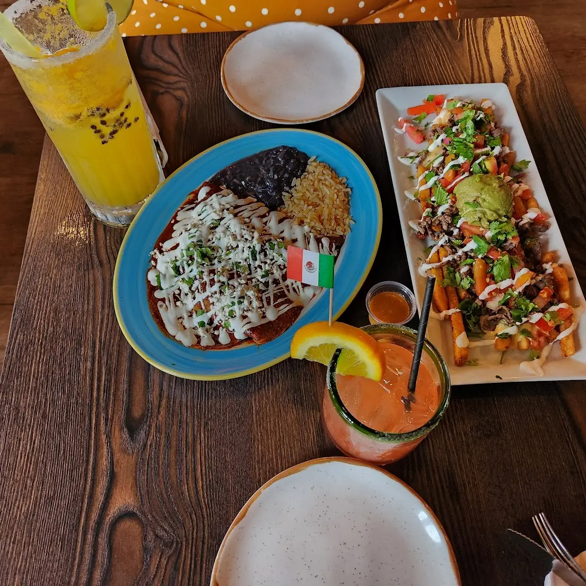 Enchiladas De Mole, Taco N Tequila