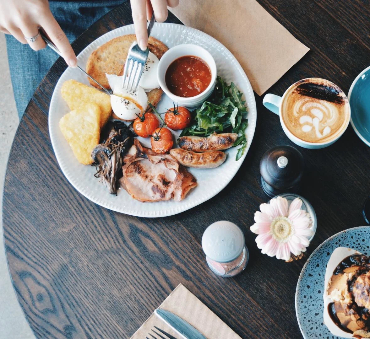 Laneway Big Breakfast, Laneway Seven