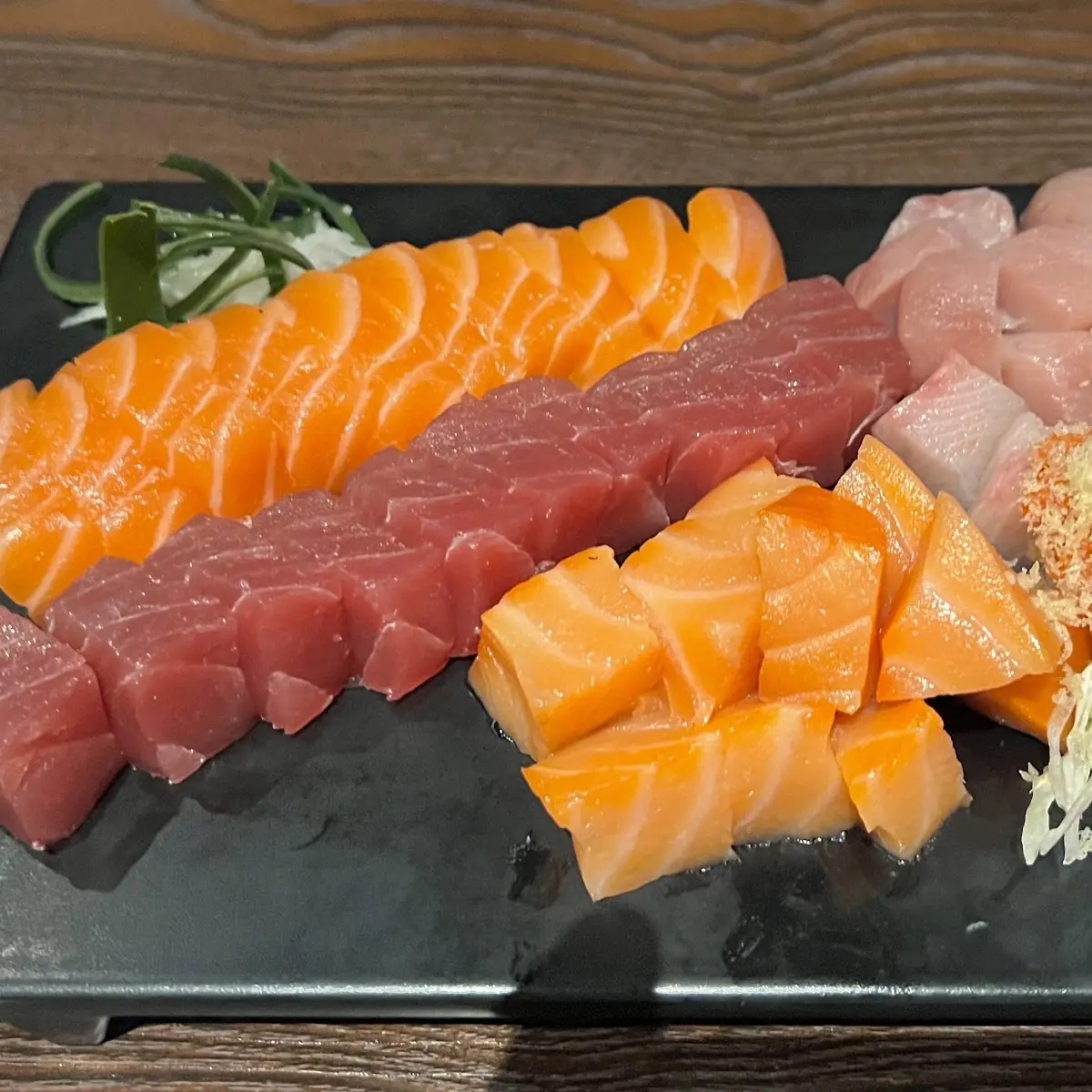 Sushi & Sashimi Combo