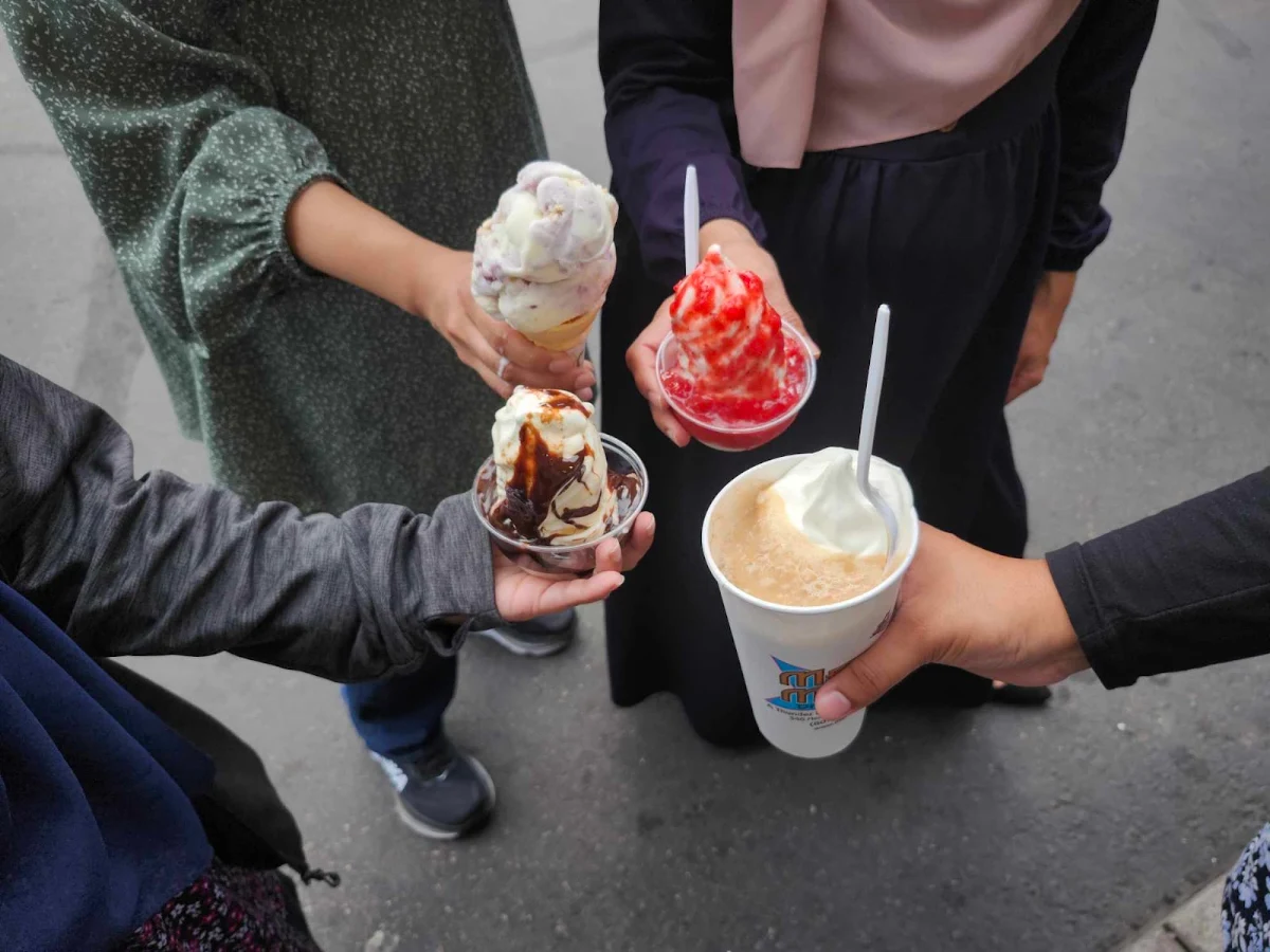 Hot Fudge Sundae Root Bear Float and Strawberry Sundae