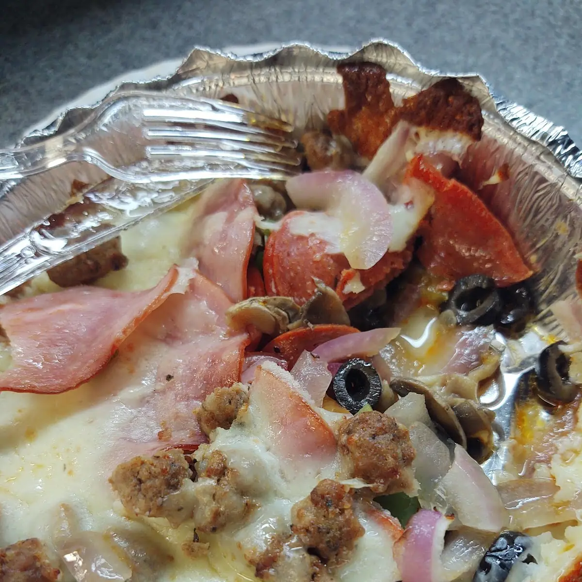 Dalia's Supreme Pizza