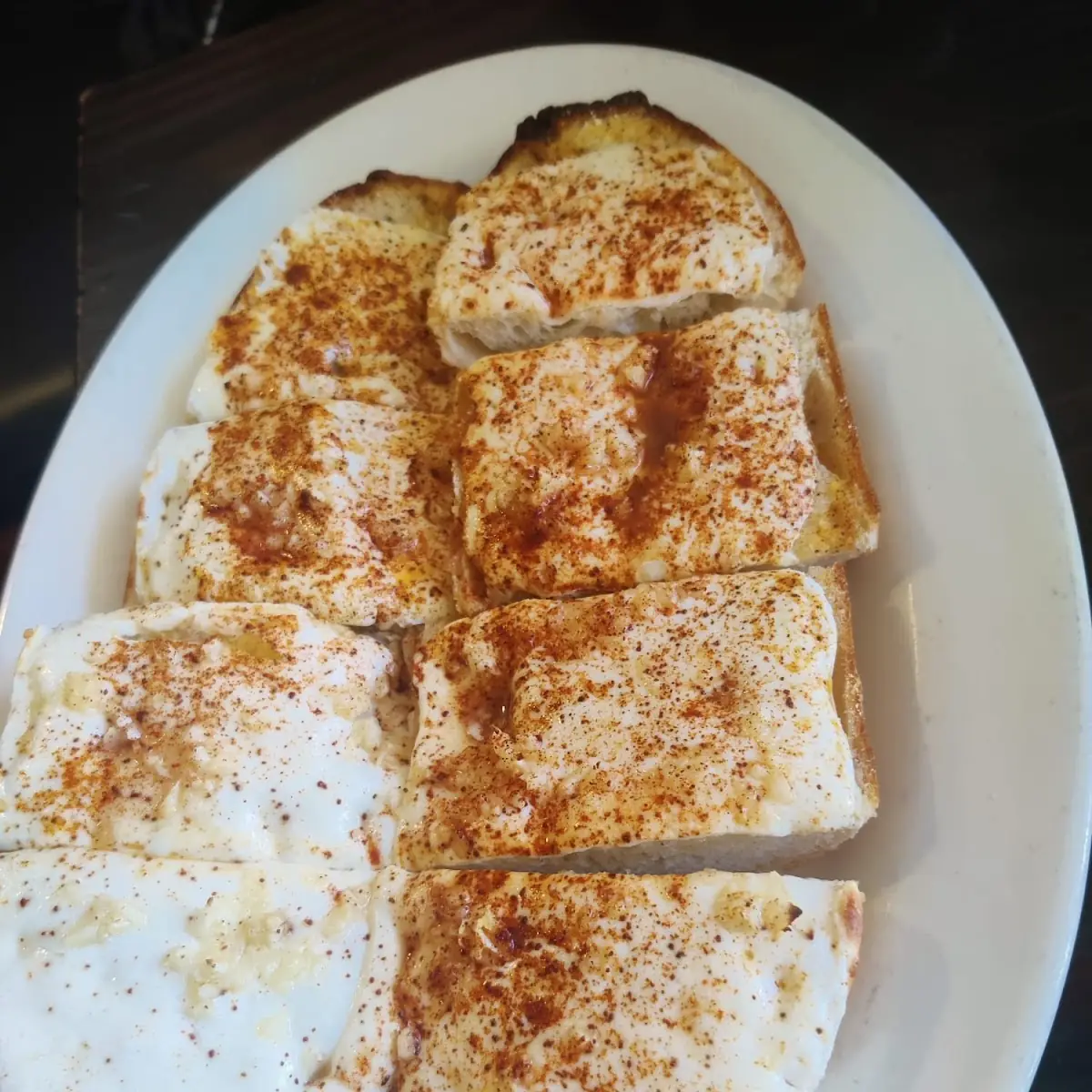 Garlic Bread with Mozzarella Cheese