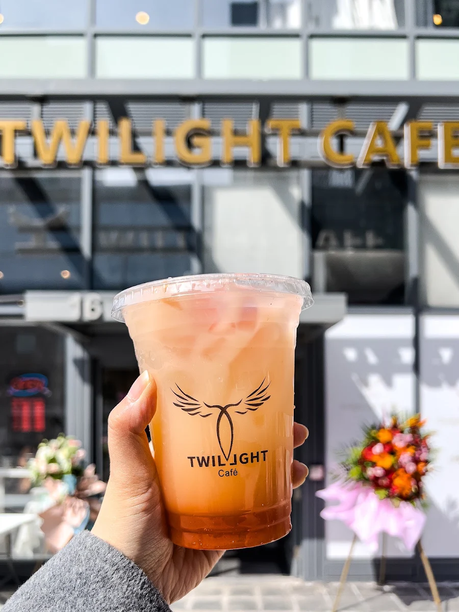Twilight Milk Tea, Twilight Cafe & Bar (North York)