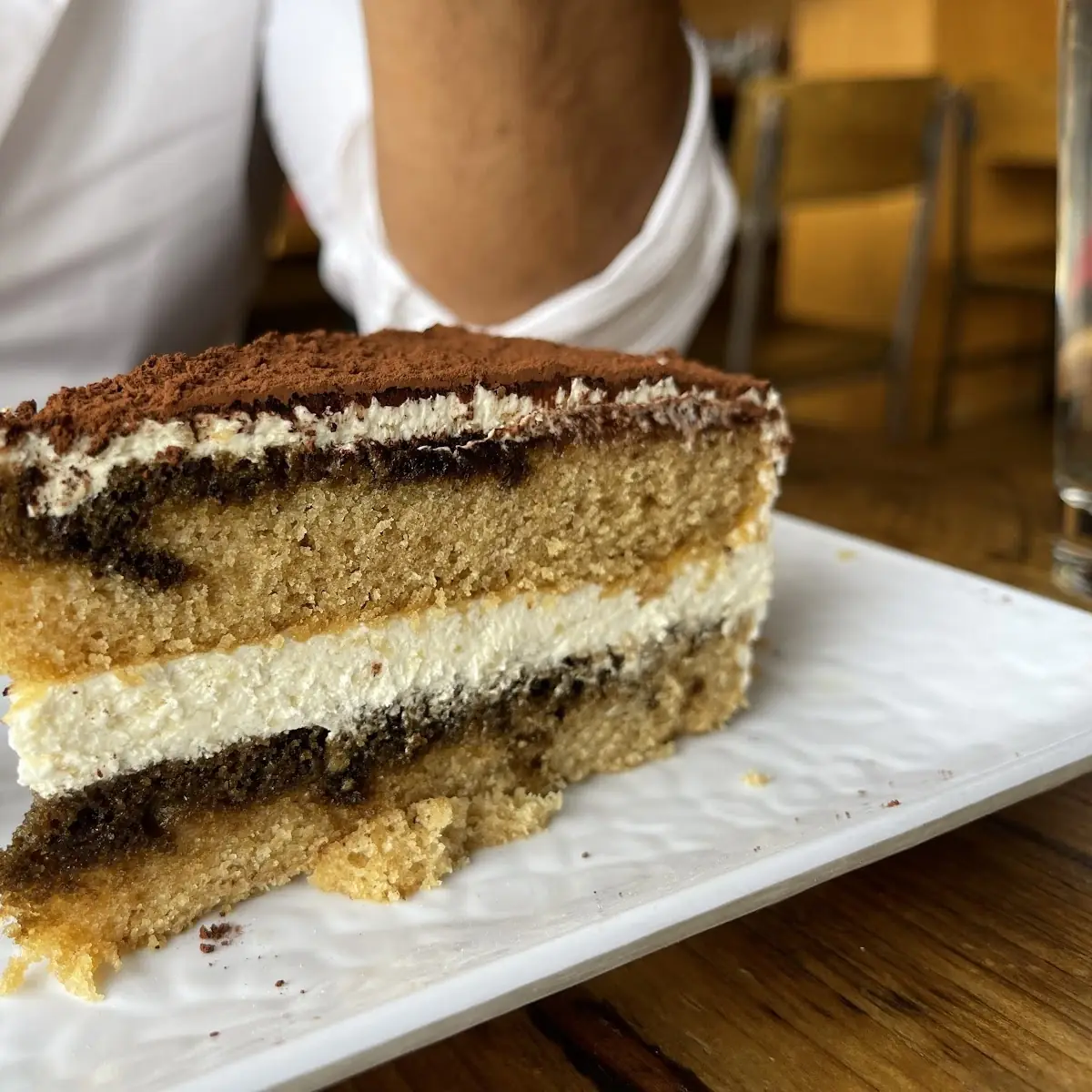 Tiramisu Cake