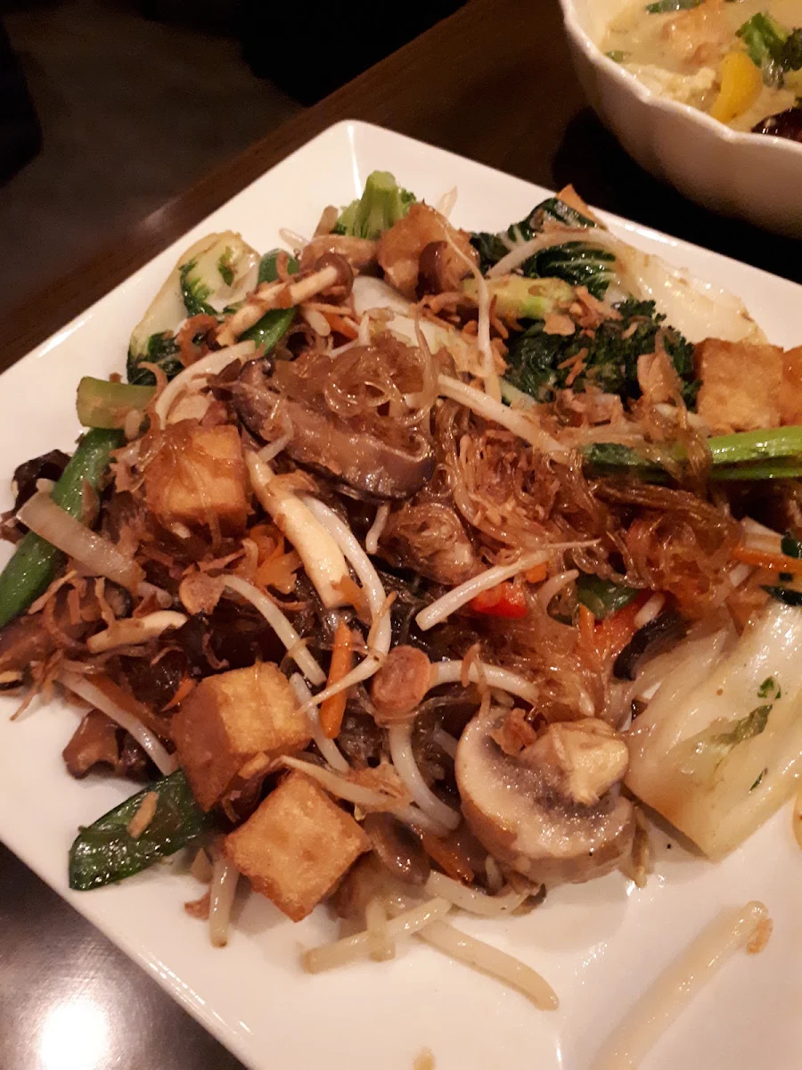 Pad Curry Woon Sen