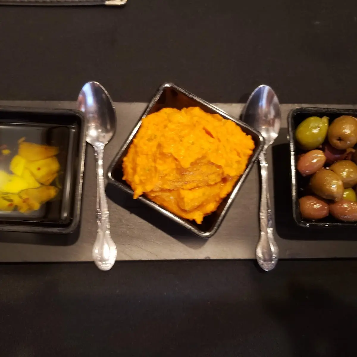 Bread Spread Garlic Oil Red Pepper Dip Oluves