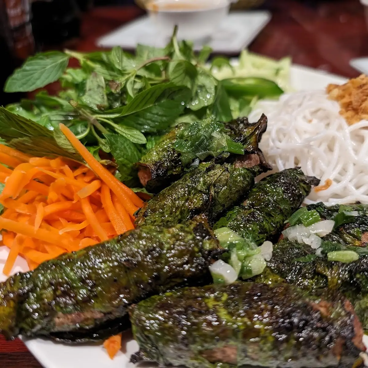 Bo Nuong La Lot
