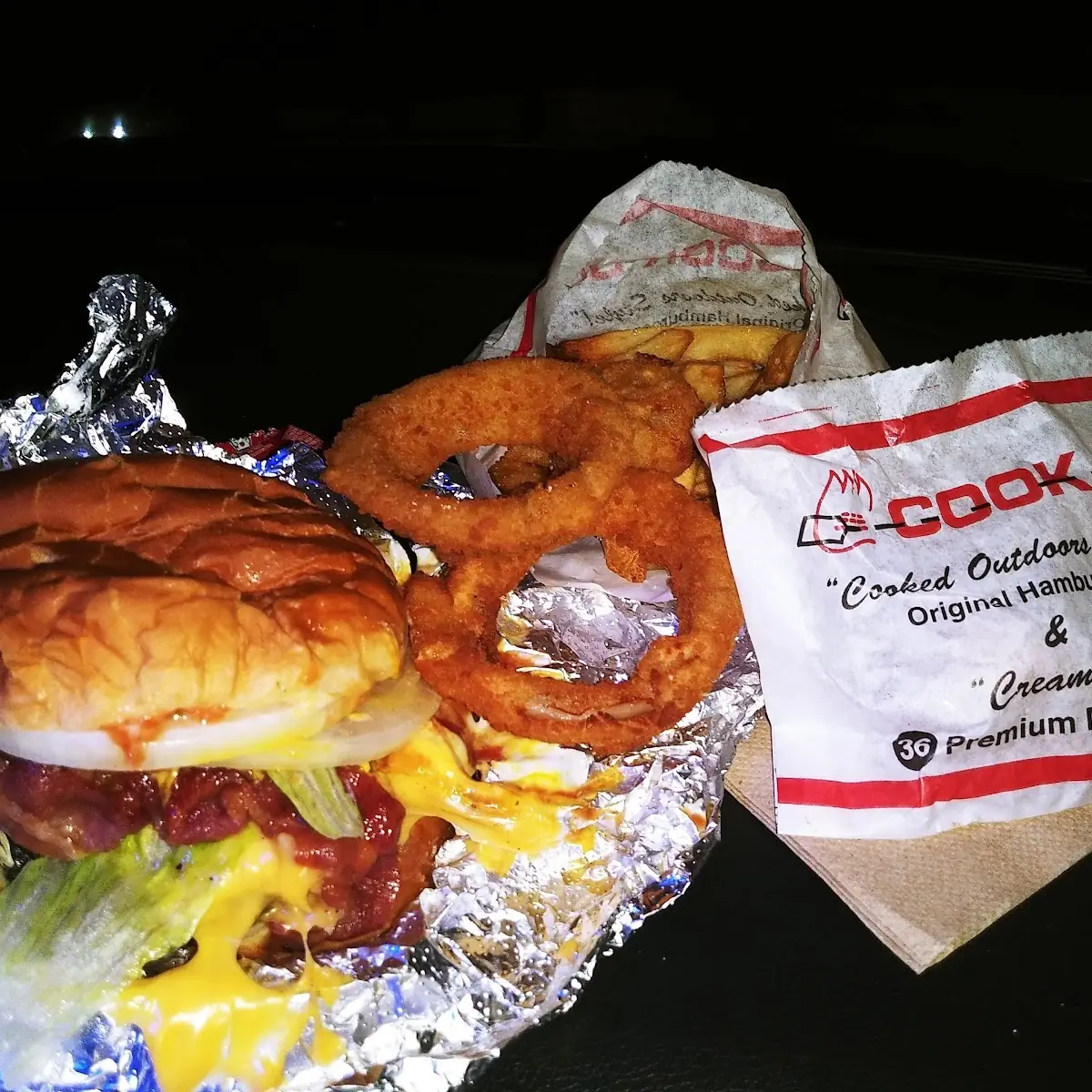 Cheddar Cheese Burger w N Onion Rings