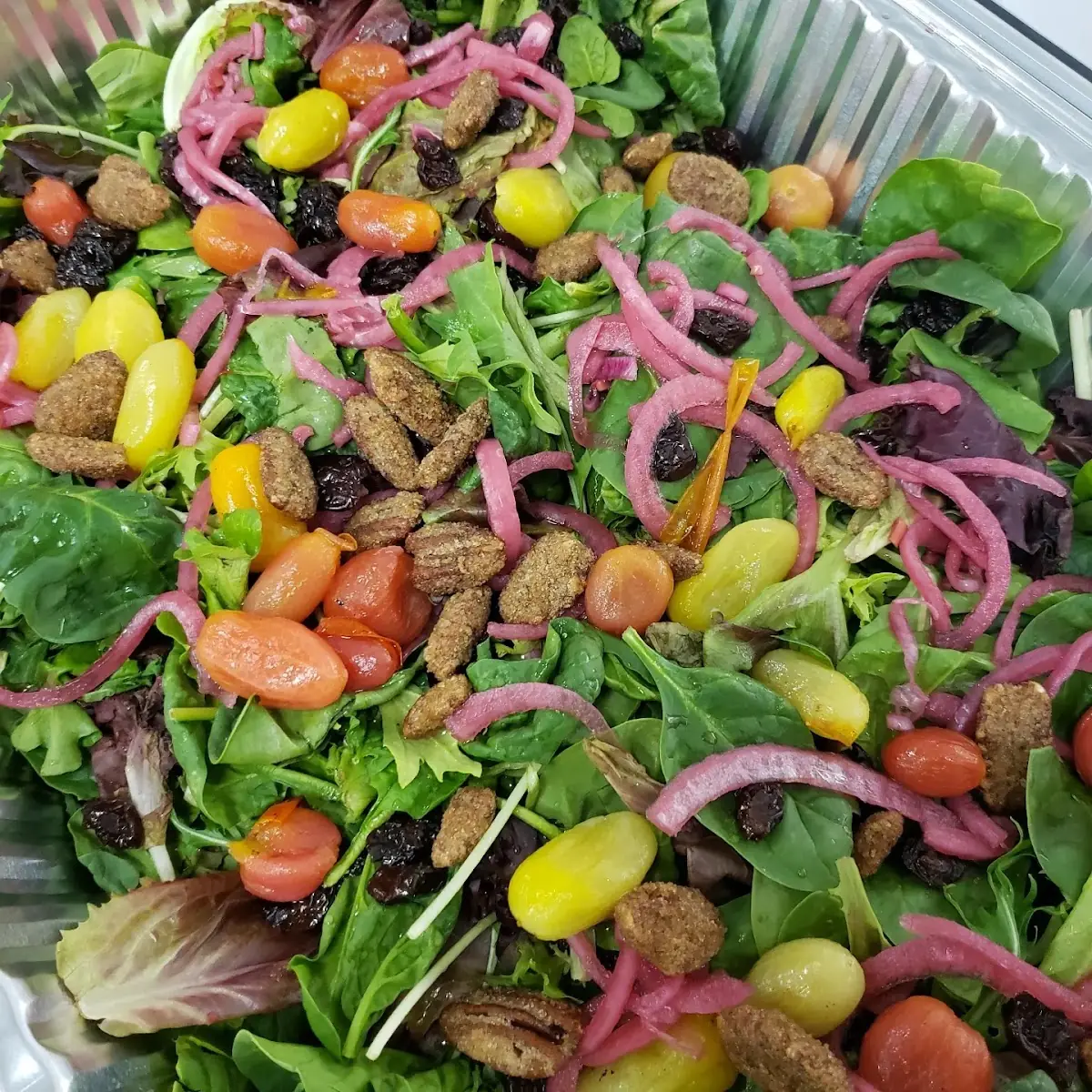 Pecan Salad with Strawberry Vinaigrette Dressing