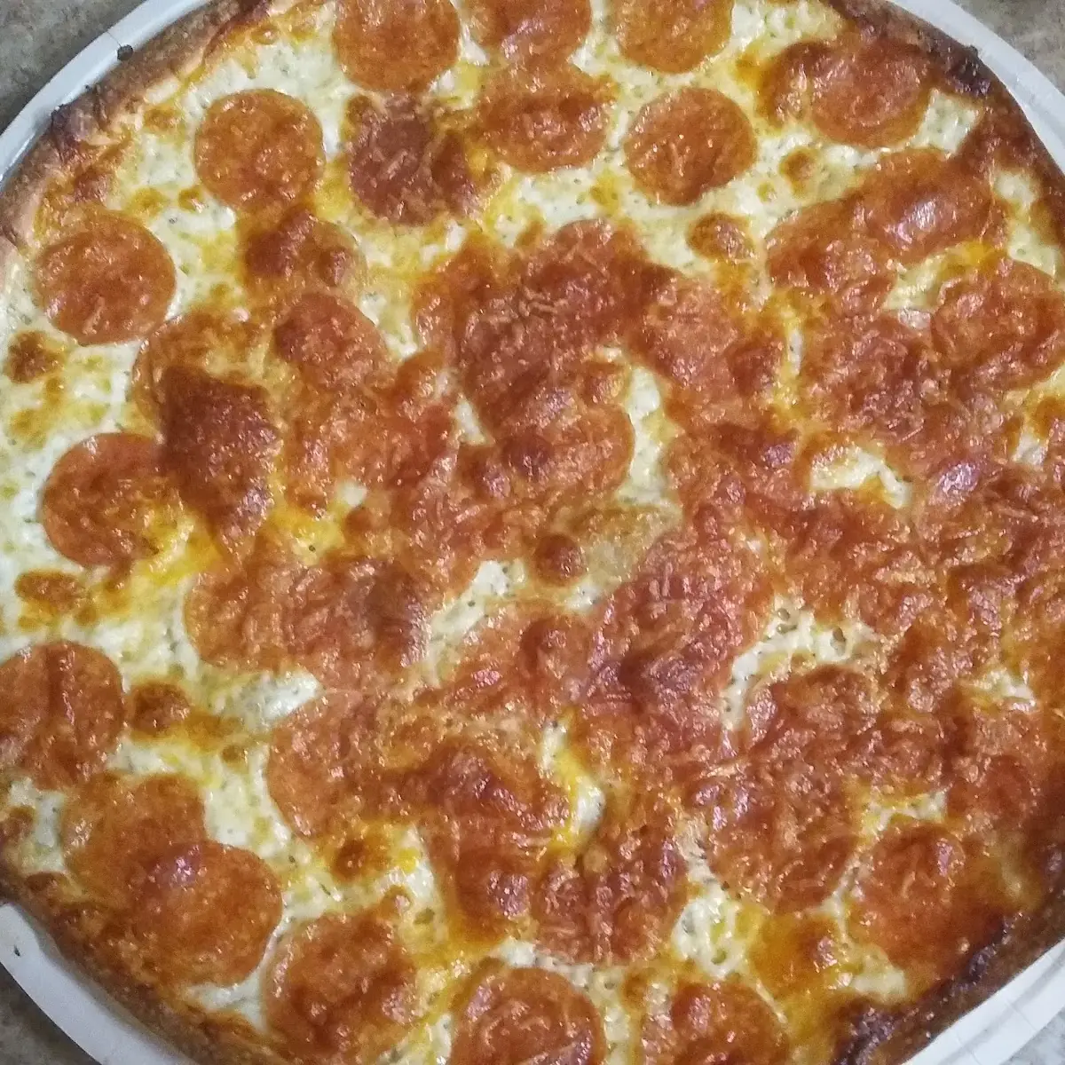 Pepperoni with Garlic Sauce