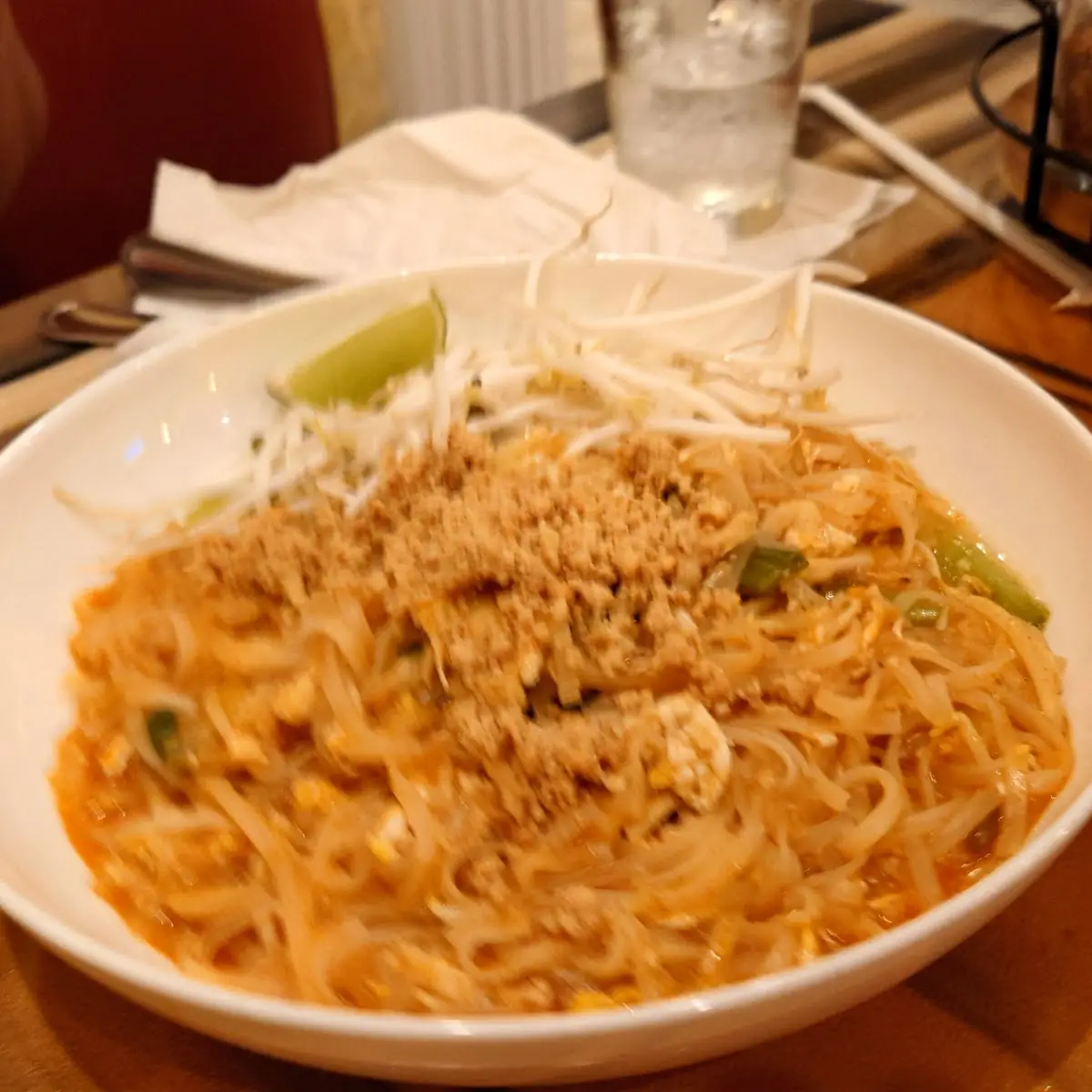 L Pad Thai