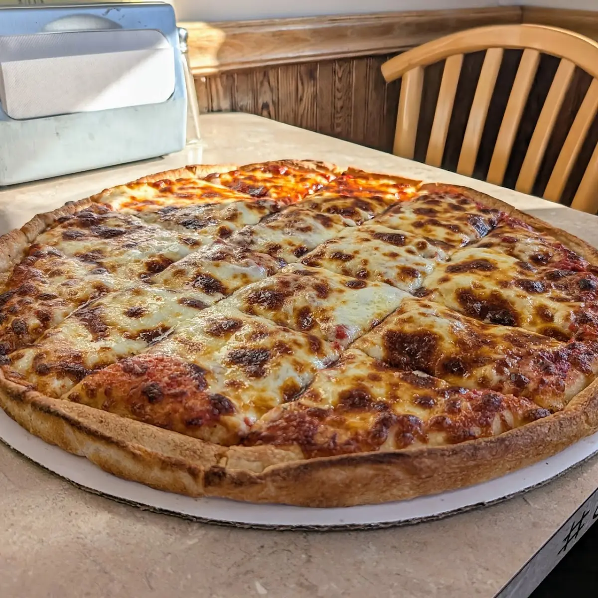 Veggie Pizza - Medium