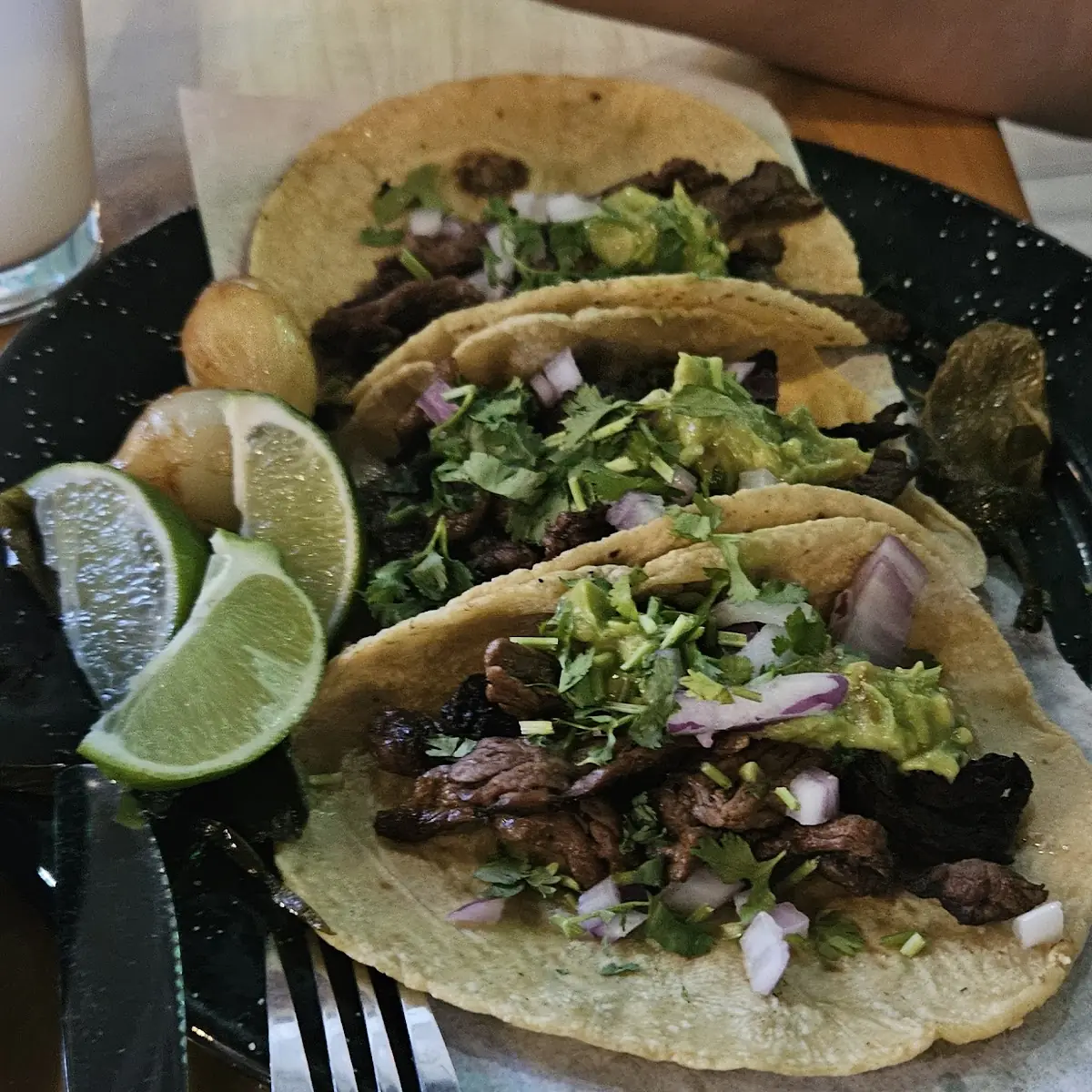 Que Sube Que Baja Fish Tacos