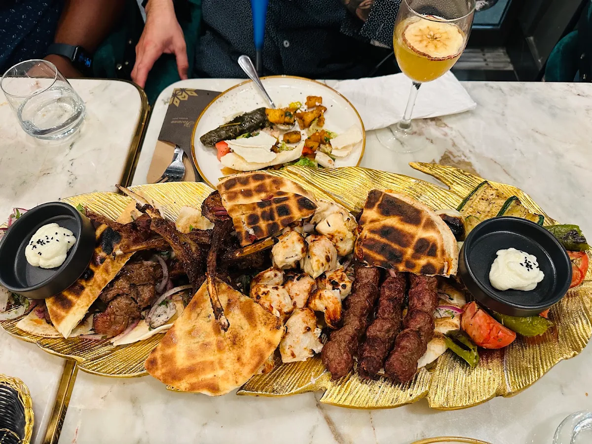 Assiette mixte filet mignon et kabab