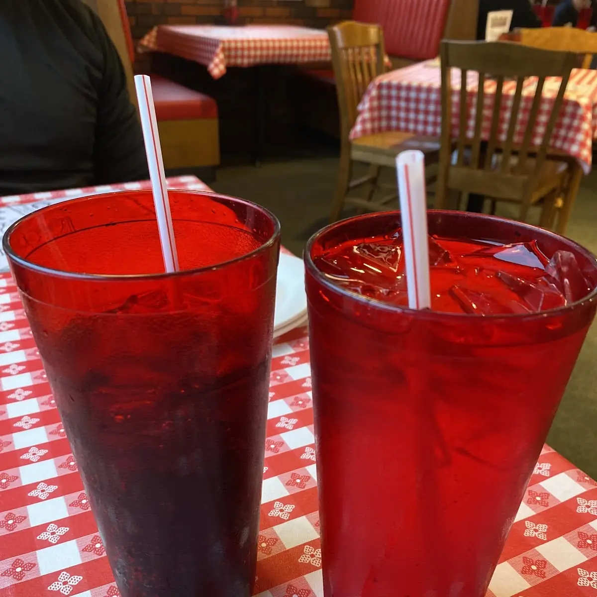 Classic Pizza Hut Cups
