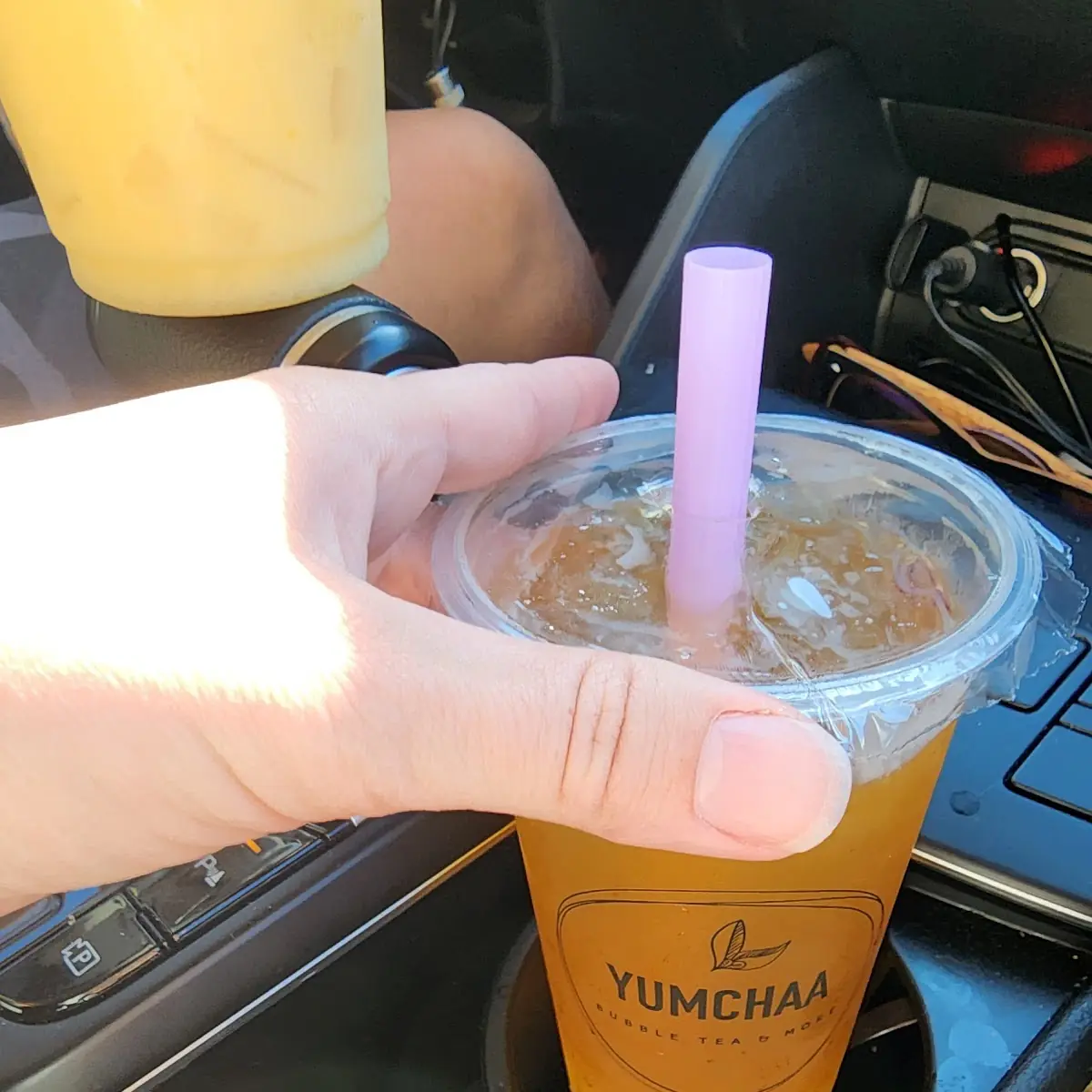 L6 . Mango Smoothie