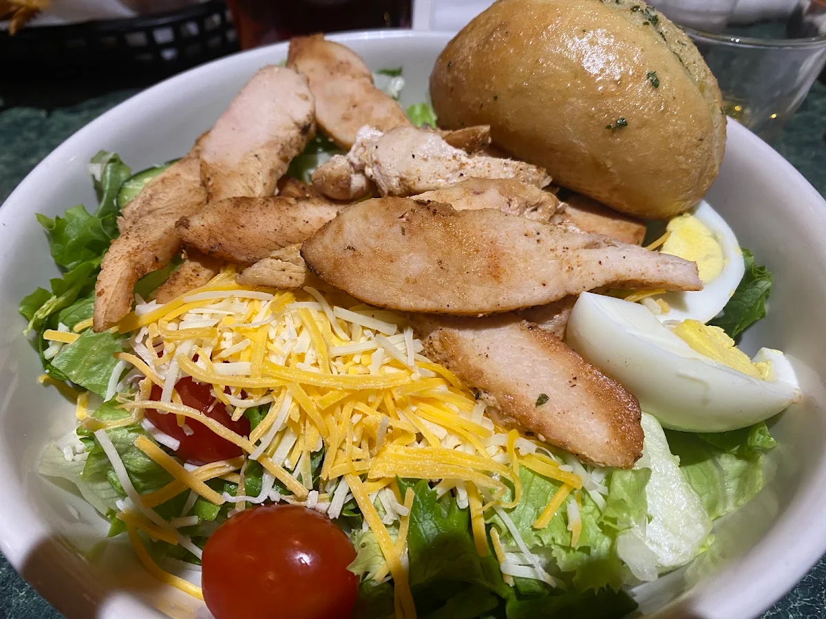 Grilled Chicken Salad
