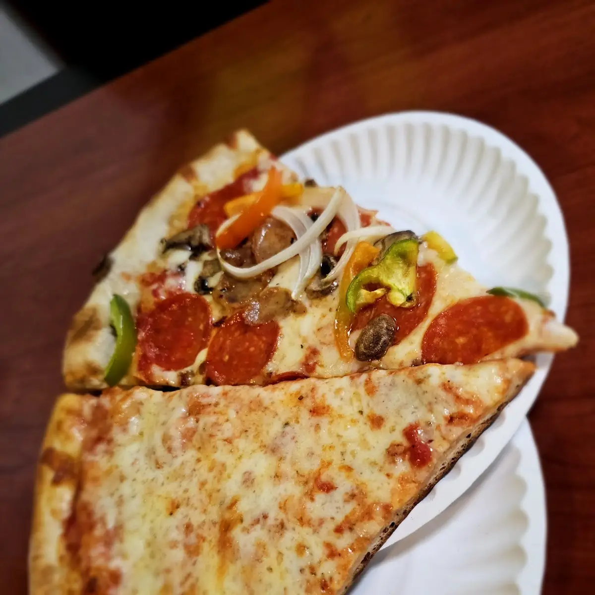 Plain Cheese & Deluxe