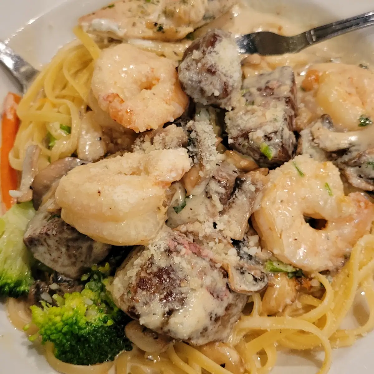 Fettuccine Alfredo