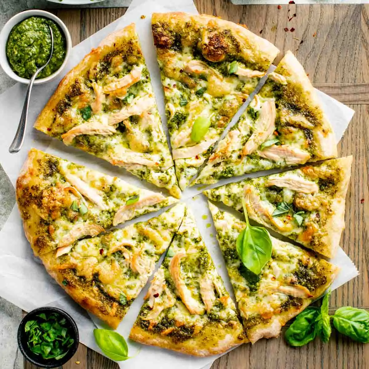 Chicken Pesto Pizza Large