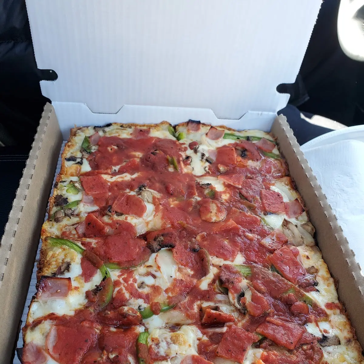 6 Mile Pizza
