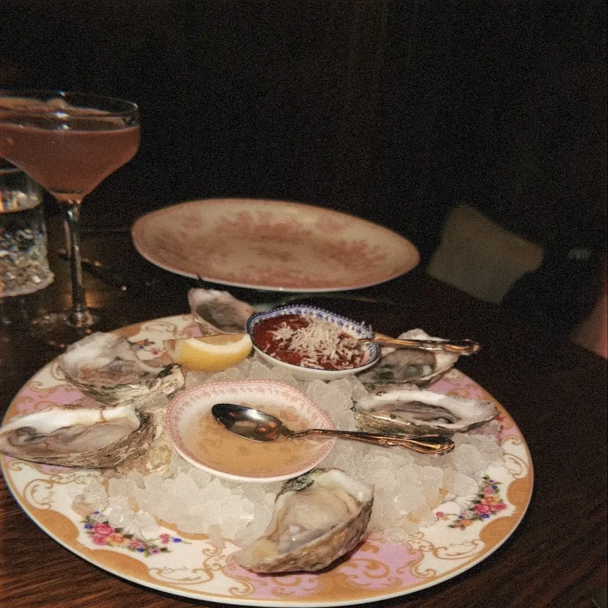 Fresh Oysters on Crushed Ice