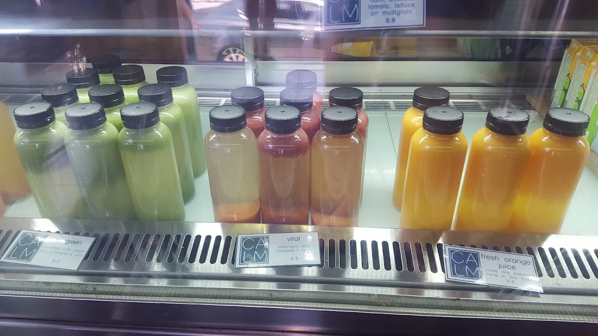 Fresh Juices Daily, Shaka Cafe