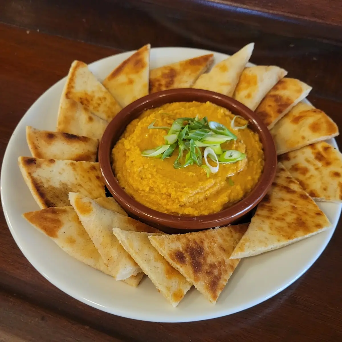 Hummus & Pita Bread
