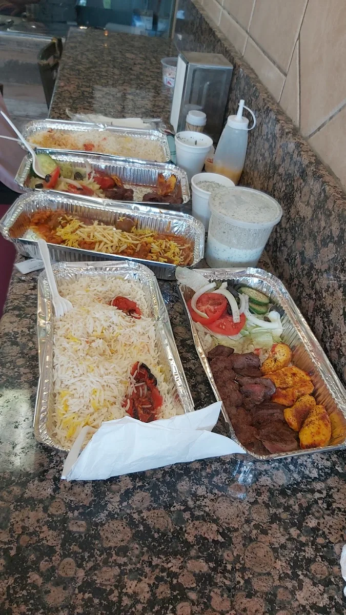Shah Abbasi Combo 56 with Salad, Taftan Kebab