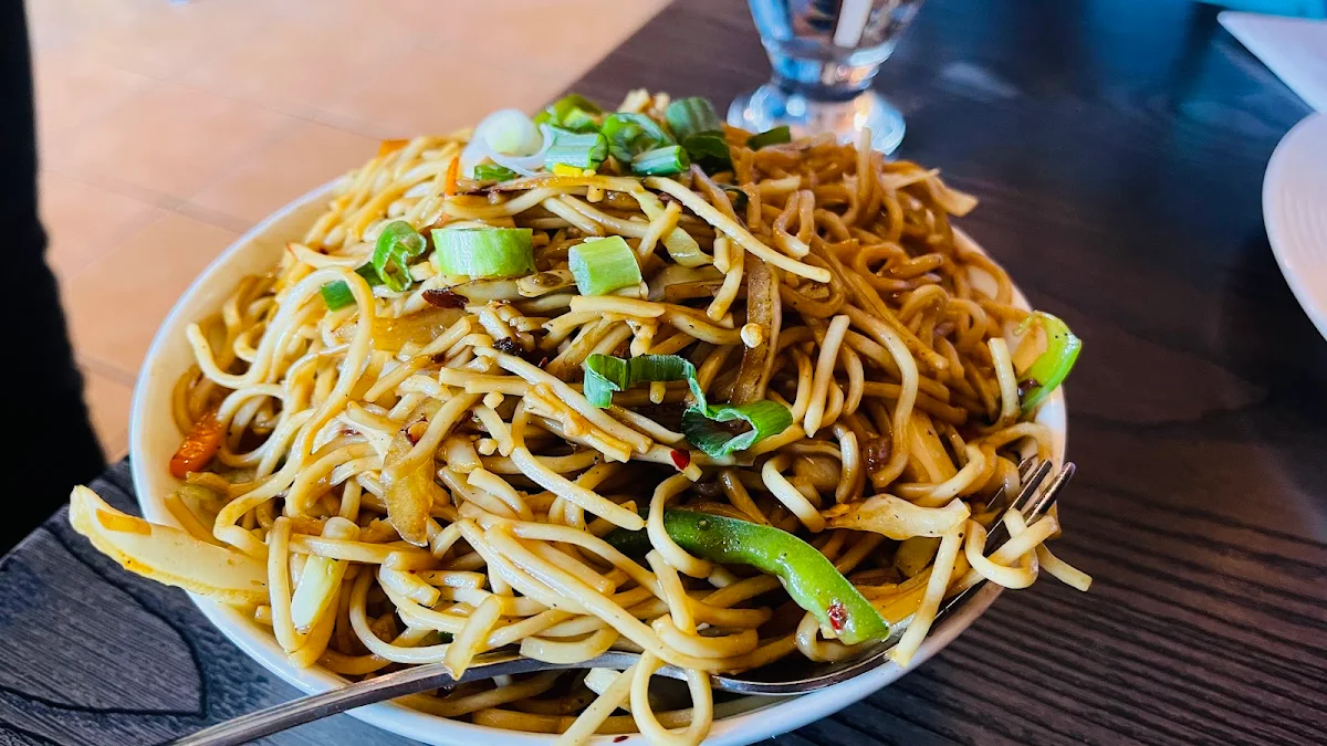 Hakka Noodles, Inchin's Indian Kitchen