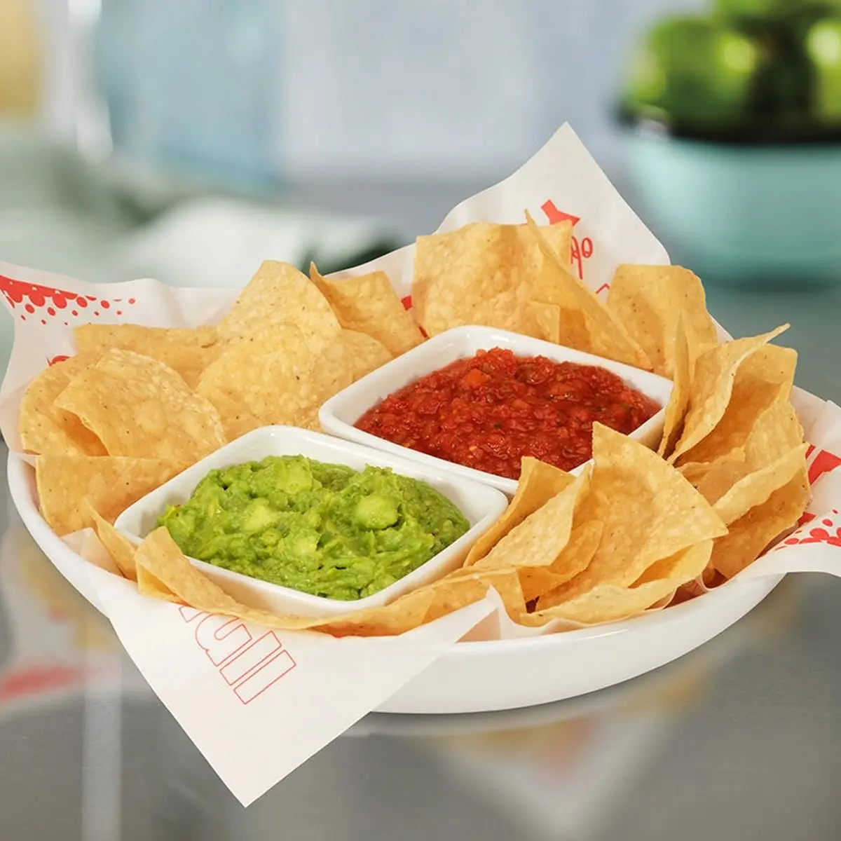 Guacamole Salsa & Chips