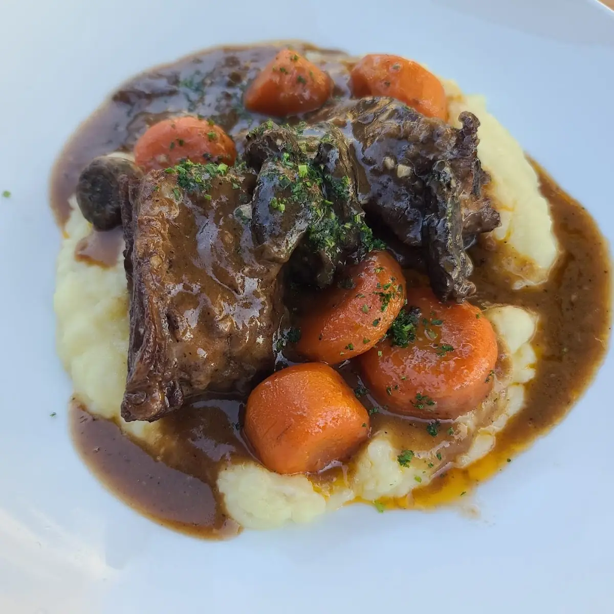 Ruby Red Braised Short Ribs with Morel Mushroom & Red Wine Served with Mash Potato & Vegetables