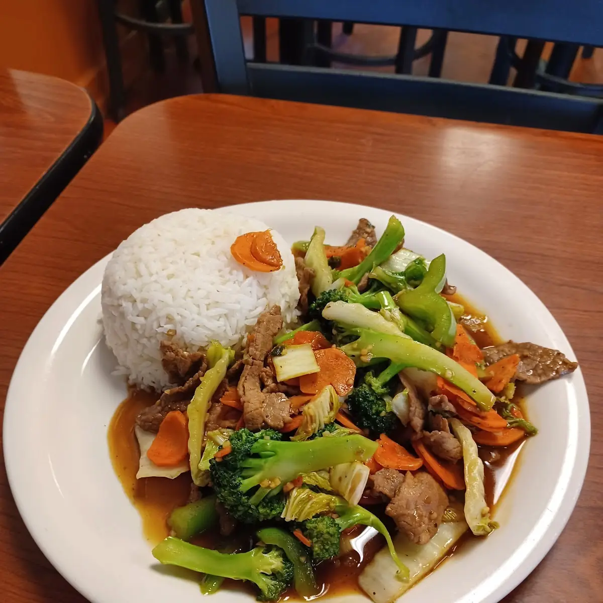 Stir Fried Beef with Vegetable