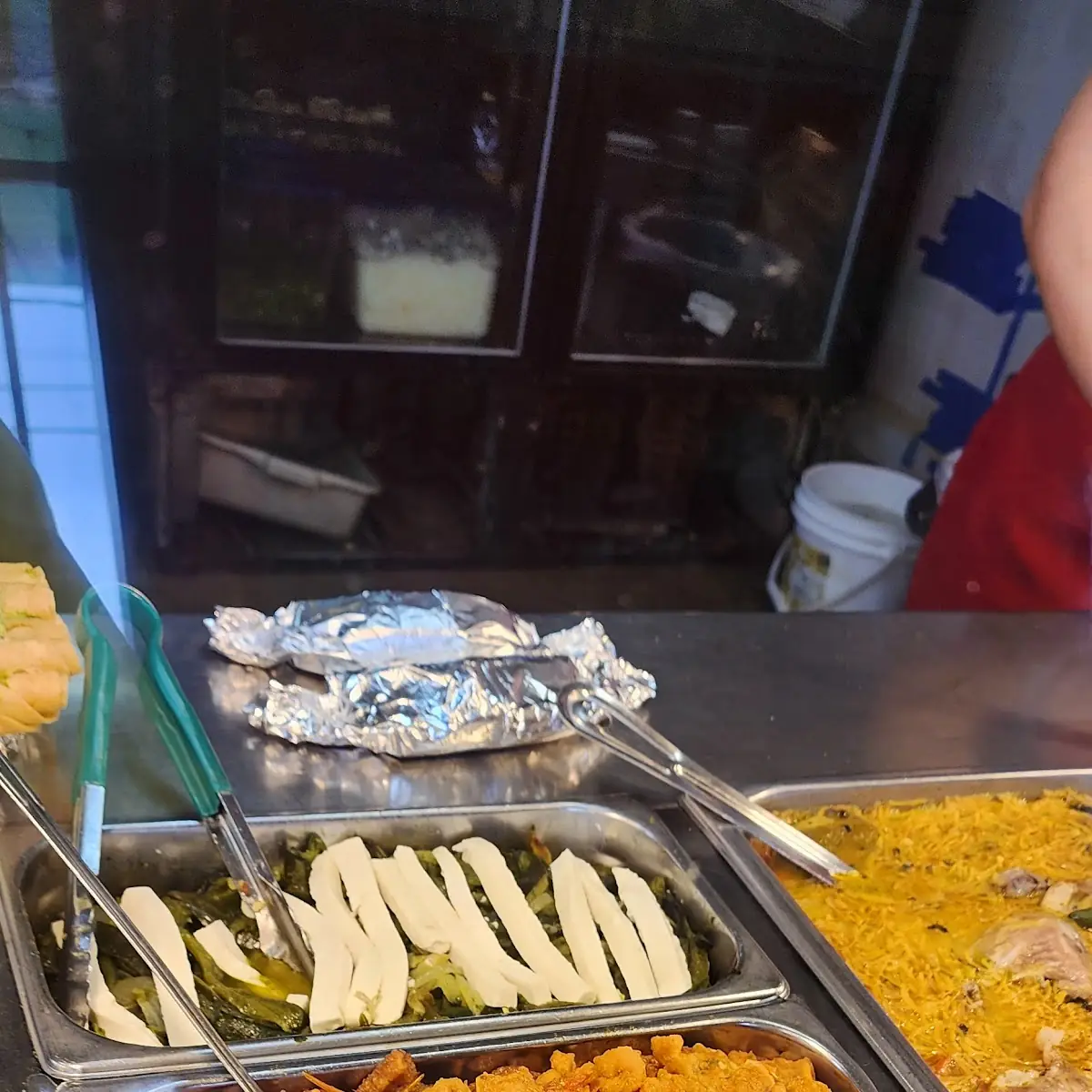 Chicharron En Salsa Roja